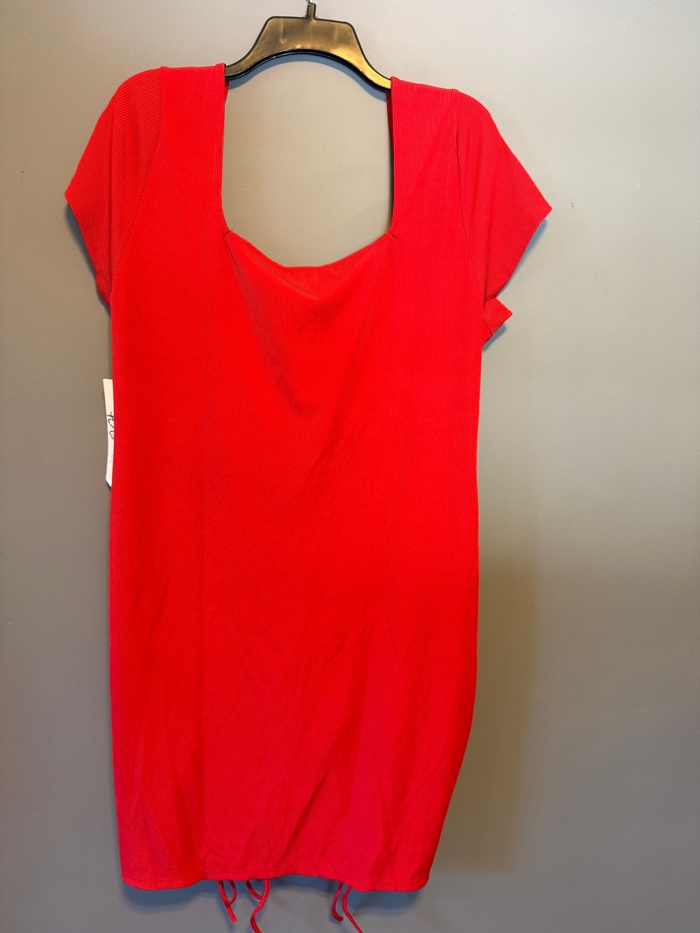 Almost Famous Red Ribbed Ruched Drawstring Bodycon Mini Dress Short Sleeve - Picture 2 of 2